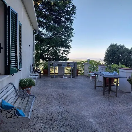 Casa Sole Di Toscana Con Grande Terrazza Panoramica, Giardino E Vasca Relax Idromassaggio Διαμέρισμα *