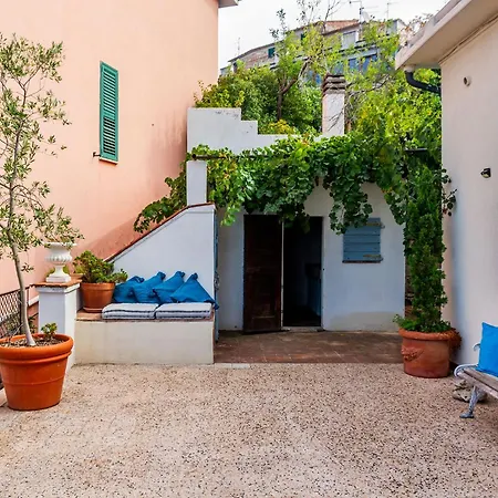 Casa Sole Di Toscana Con Grande Terrazza Panoramica, Giardino E Vasca Relax Idromassaggio Διαμέρισμα Monterotondo (Tuscany)